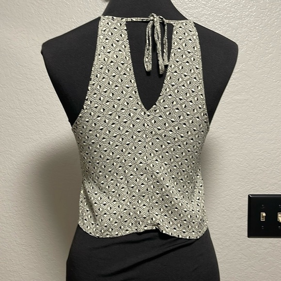 Urban Outfitters Brand Silence+noise Printed Women’s Halter Top Small - Picture 2 of 4